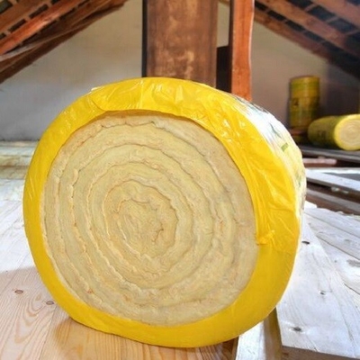 De geluiddichte van het de Isolatiebroodje van de Glasvezelwol Materiële Vlakte eindigt