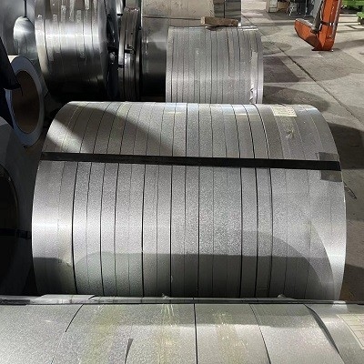 SGCC koudgewalste gegalvaniseerde stalen striprollen Z80 Z100 Z140 Z275