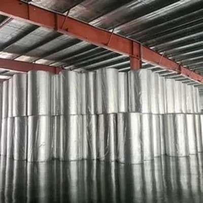 Van de de Luchtbelfolie van het plafondaluminium van het het Broodjes Prefab Weerspiegelend Thermisch Dak de Isolatiemateriaal
