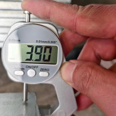 Warm gedompelde gegalvaniseerde stalen hoeken en kanalen Zinkcoating 20-30uM