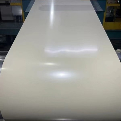 Breedte 600-1250 mm Zinkcoating 40-275 g Voorgeverfde galvalume staal spoel voor bouwmaterialen