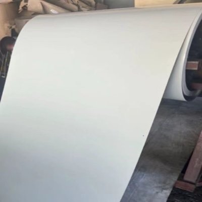 Breedte 600-1250 mm Zinkcoating 40-275 g Voorgeverfde galvalume staal spoel voor bouwmaterialen