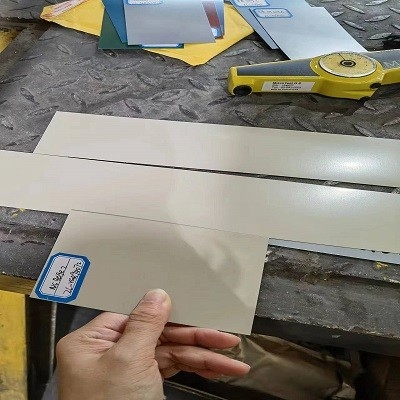 0.3mm Ral Kleur Met een laag bedekte Staalrol voor Muren en Dakwerk