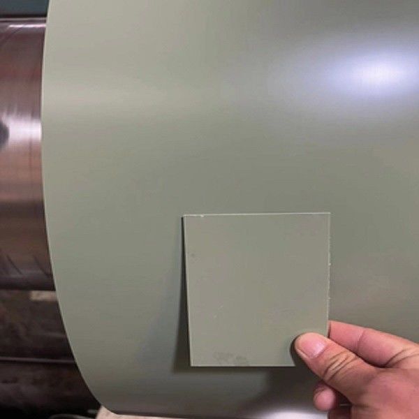 Kleurbedekte PPGI-spiraal van staal voor het maken van golvende metalen dakplaten